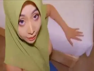 Tante Hijab Hijau Menggoda